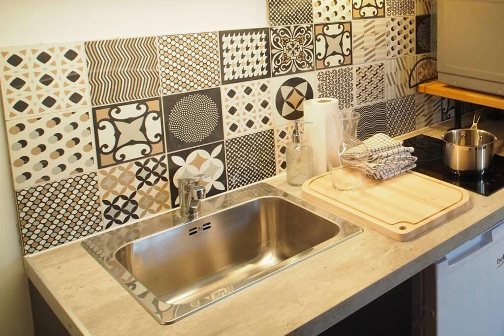 Studio Brick And Wood - Hypercentre - Tv - Wifi ตูลูส ภายนอก รูปภาพ